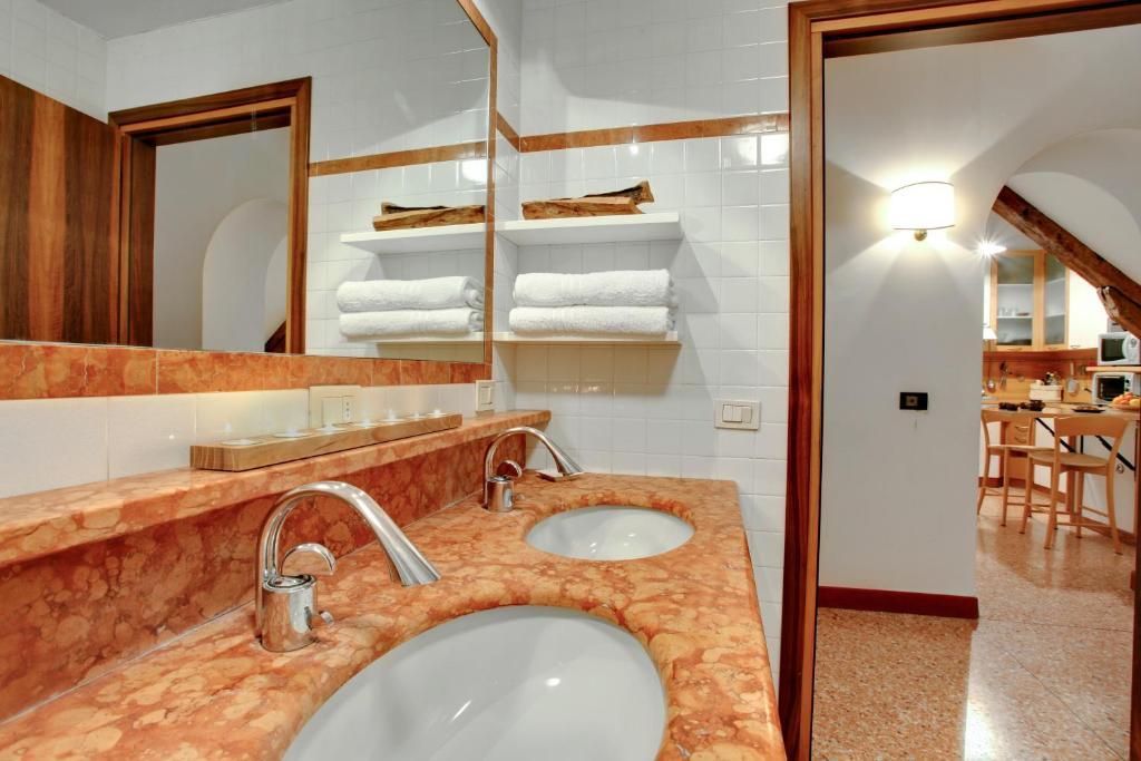 Ca' Cortigiane Suite Veneza Quarto foto